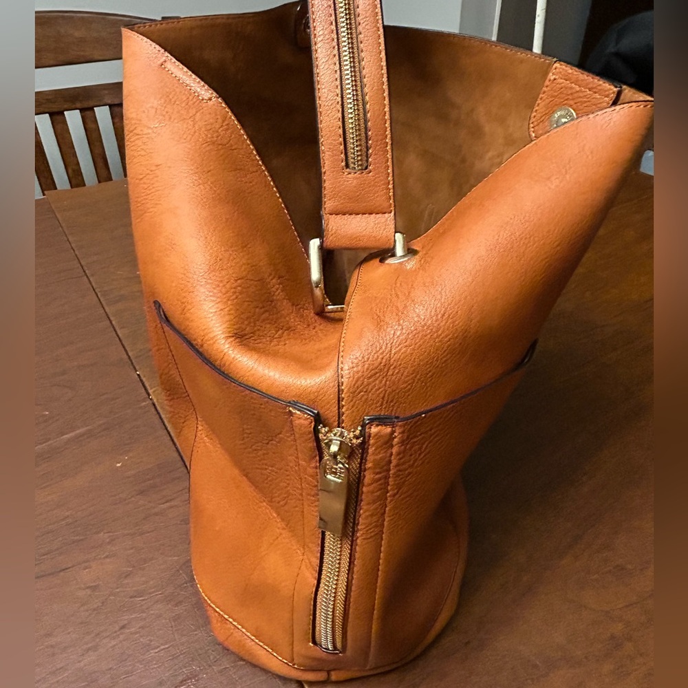 Cognac Faux Leather Bucket Handbag w/ Gold Tone Hardware EUC Spotless Interior - Picture 13 of 13